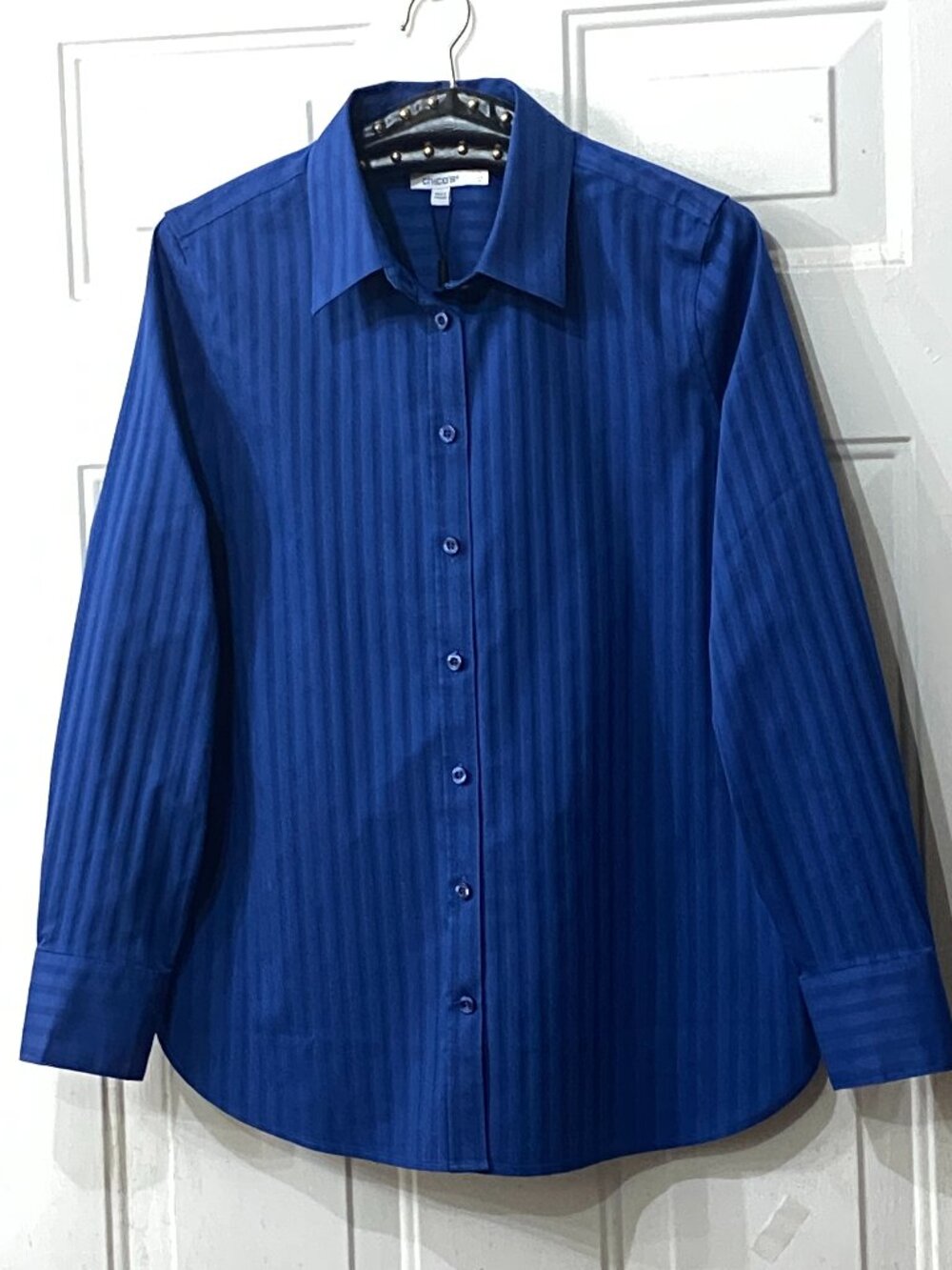 NWT Chico's No-Iron Sz 1 (M) Blouse Button Up Shirt Long Sleeve Dark Blue